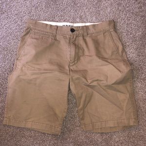 Men’s Size 30 Old Navy Khaki Shorts